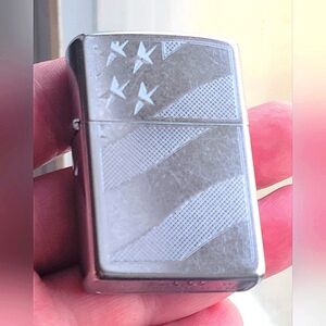 ZIPPO OLD GLORY FLAG CHROME POCKET LIGHTER WINDPROOF MADE IN USA REUSEABLE 2009